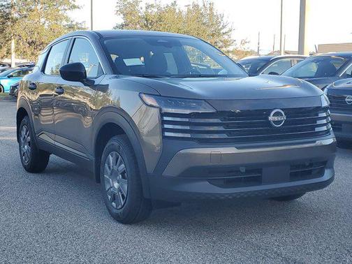 Canyon Bronze Metallic 2026 Nissan Kicks S