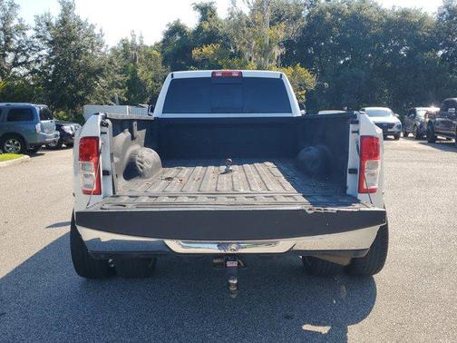 2019 RAM 3500 Tradesman Crew Cab 4x4 8' Box