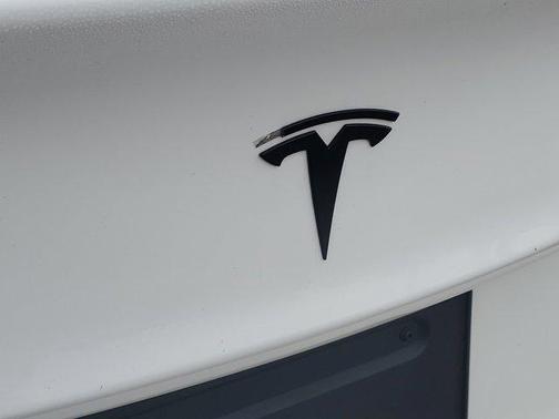 2019 Tesla Model 3 Mid Range