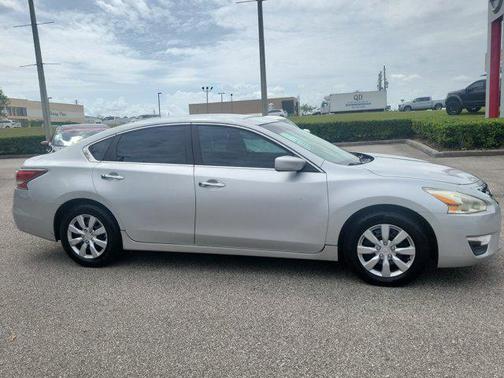 Brilliant Silver 2015 Nissan Altima 2.5 S