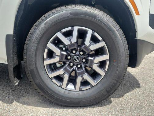 Glacier White 2026 Nissan Frontier SV