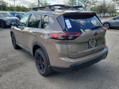 2025 Nissan Rogue Rock Creek