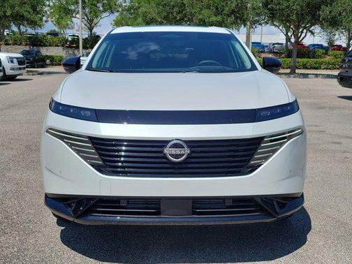 Everest White Pearl Tricoat 2026 Nissan Murano Platinum