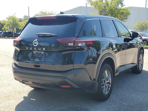 2021 Nissan Rogue S