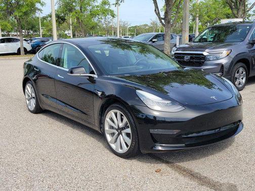 Solid Black 2020 Tesla Model 3 Standard Range Plus