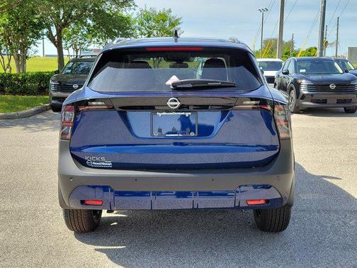 Deep Blue Pearl 2026 Nissan Kicks SV