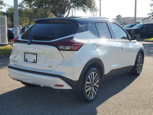 2023 Nissan Kicks SV