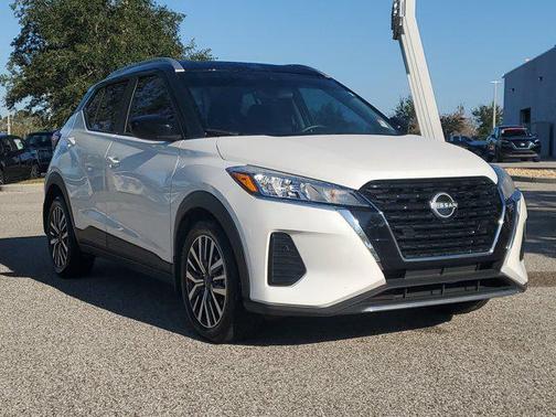 2023 Nissan Kicks SV