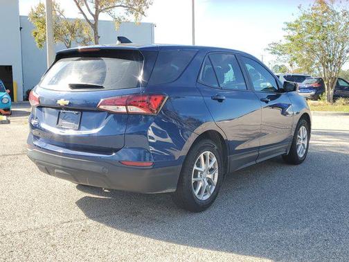 2022 Chevrolet Equinox LS