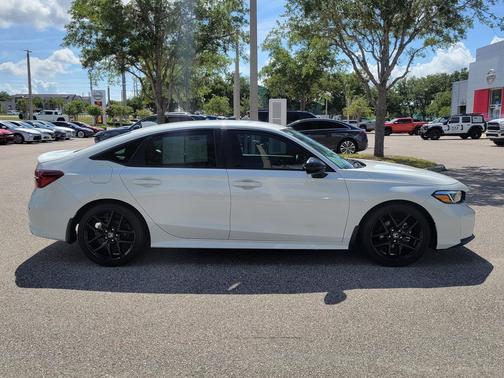 Platinum White Pearl 2025 Honda Civic Sport