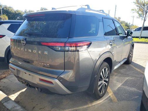 2024 Nissan Pathfinder Platinum 4WD