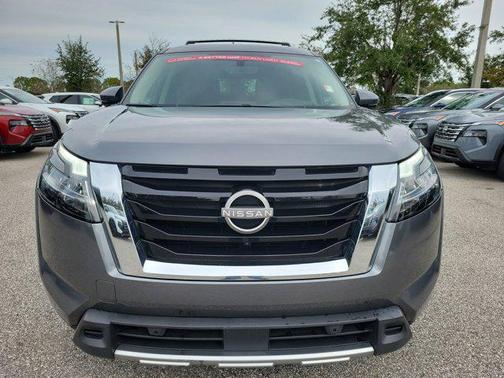 2024 Nissan Pathfinder Platinum 4WD
