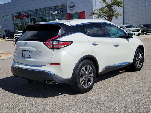 Pearl White 2015 Nissan Murano SL