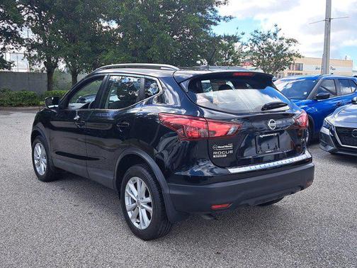 2018 Nissan Rogue Sport SV