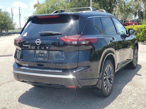 2025 Nissan Rogue Platinum