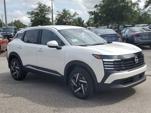 2025 Nissan Kicks SV