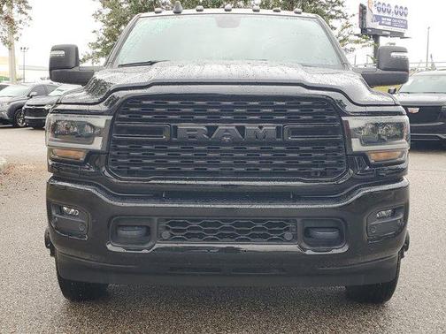 2023 RAM 3500 Big Horn Crew Cab 4x4 8' Box