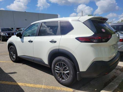Glacier White 2021 Nissan Rogue S
