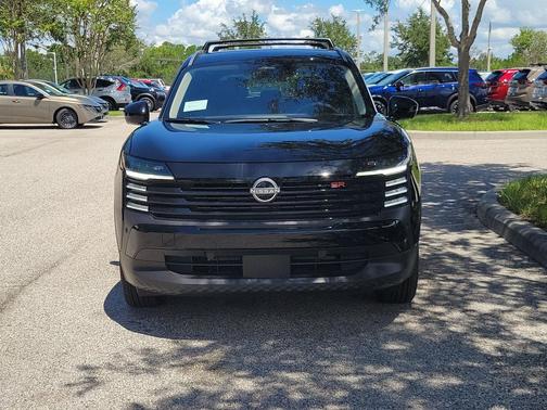 Super Black 2026 Nissan Kicks SR