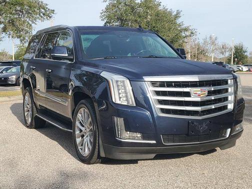 2019 Cadillac Escalade Luxury