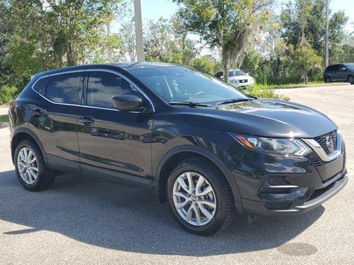 2022 Nissan Rogue Sport S