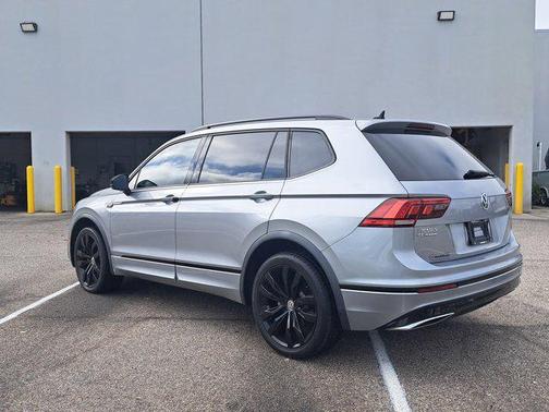 2021 Volkswagen Tiguan 2.0T SE R-Line Black