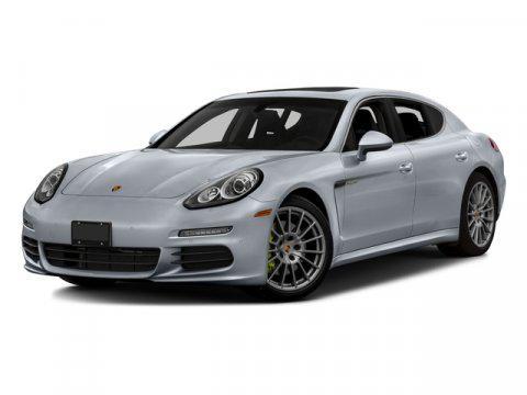 2016 Porsche Panamera 4
