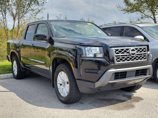 Super Black 2022 Nissan Frontier SV