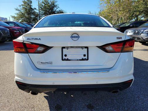 2023 Nissan Altima SR FWD