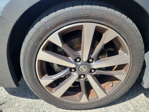 Gun Metallic 2016 Nissan Altima 2.5 SR