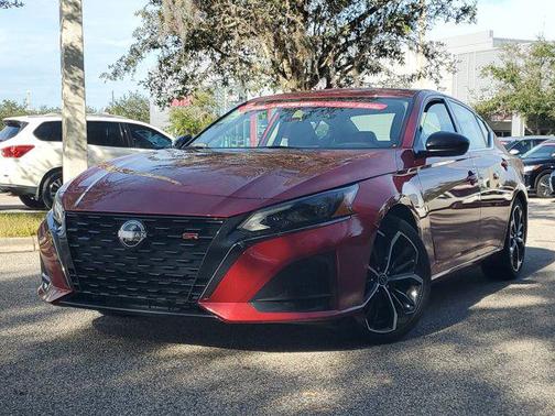 2023 Nissan Altima SR FWD