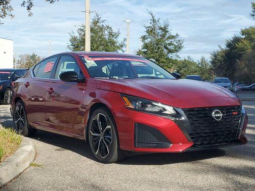 2023 Nissan Altima SR FWD