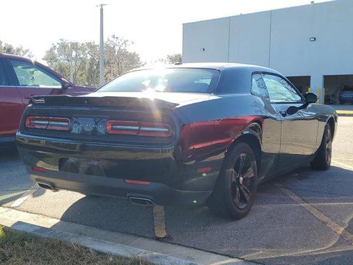 2022 Dodge Challenger SXT