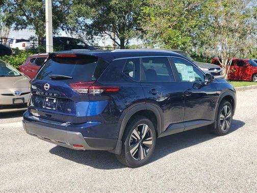2025 Nissan Rogue SL
