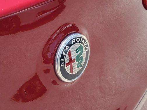 2018 Alfa Romeo Stelvio Base