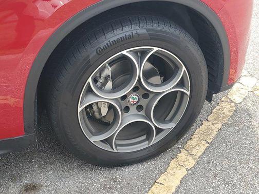 2018 Alfa Romeo Stelvio Base