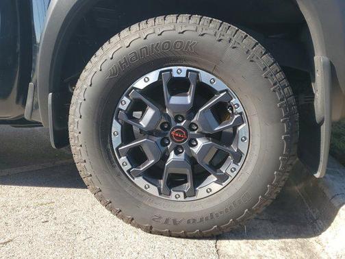 2025 Nissan Frontier PRO-X