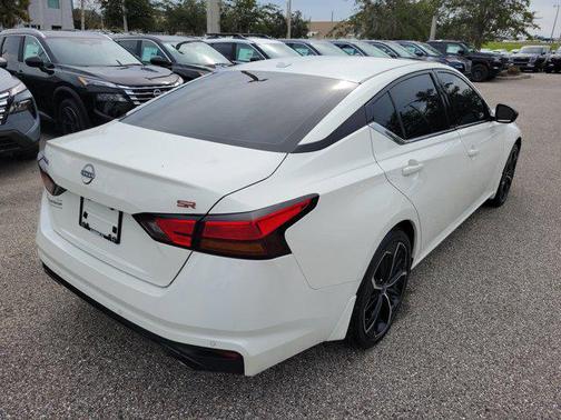 2024 Nissan Altima SR FWD