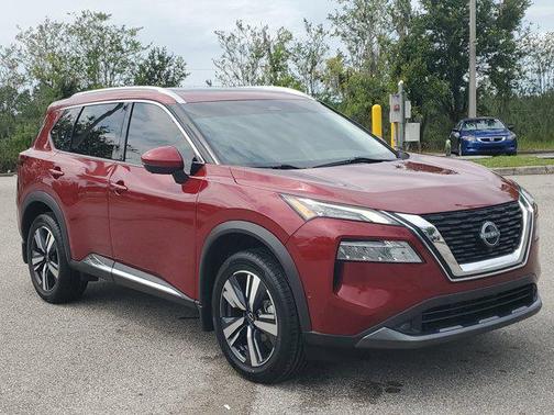 2022 Nissan Rogue SL