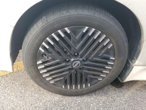 2024 Nissan Leaf SV PLUS