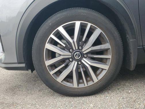 2021 Nissan Kicks SV