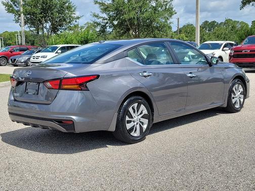 Gun Metallic 2025 Nissan Altima S FWD
