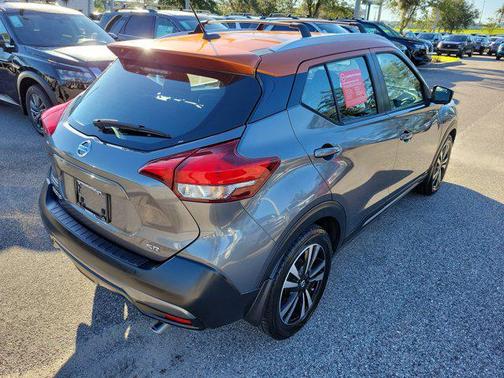 2019 Nissan Kicks SR