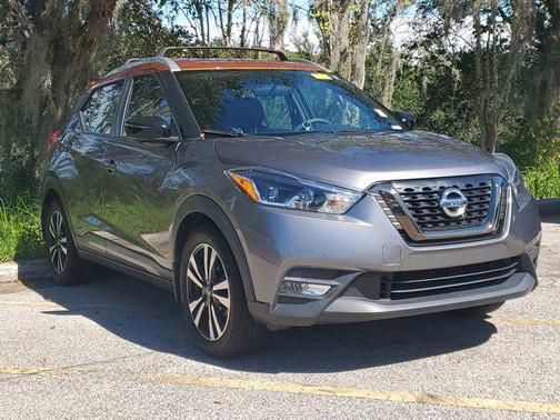 2019 Nissan Kicks SR