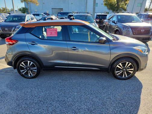 2019 Nissan Kicks SR