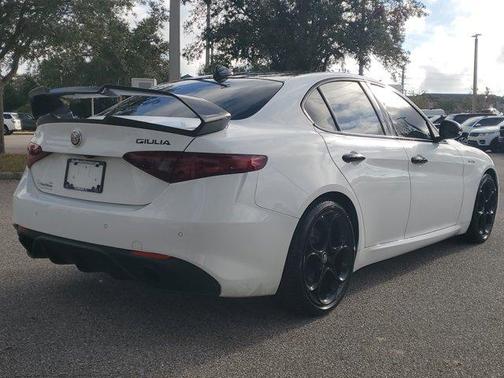 2022 Alfa Romeo Giulia Ti