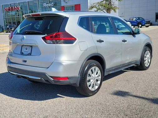 Brilliant Silver Metallic 2020 Nissan Rogue S
