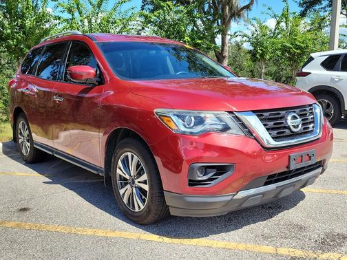 Cayenne Red Metallic 2017 Nissan Pathfinder S