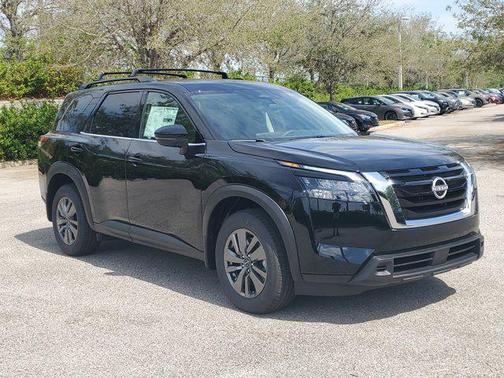 2025 Nissan Pathfinder SV FWD