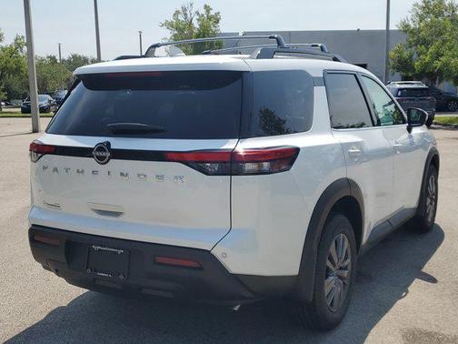 2025 Nissan Pathfinder SV FWD